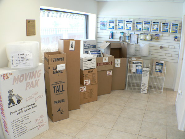 packing supplies photo